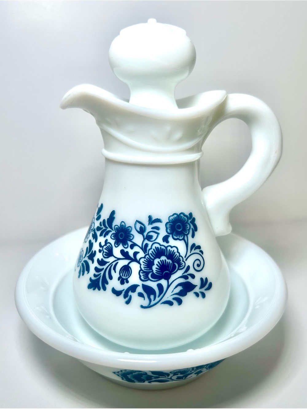 Vintage 1970’s Avon Delft Blue Milk Glass Pitcher & Bowl Set Excellent Con.